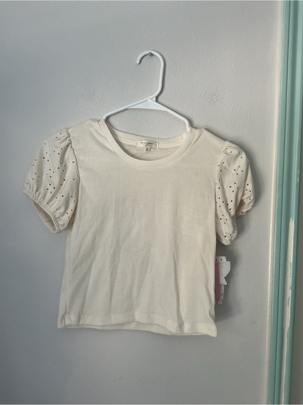 Girls Puff Sleeve Eyelet Tee in Cream